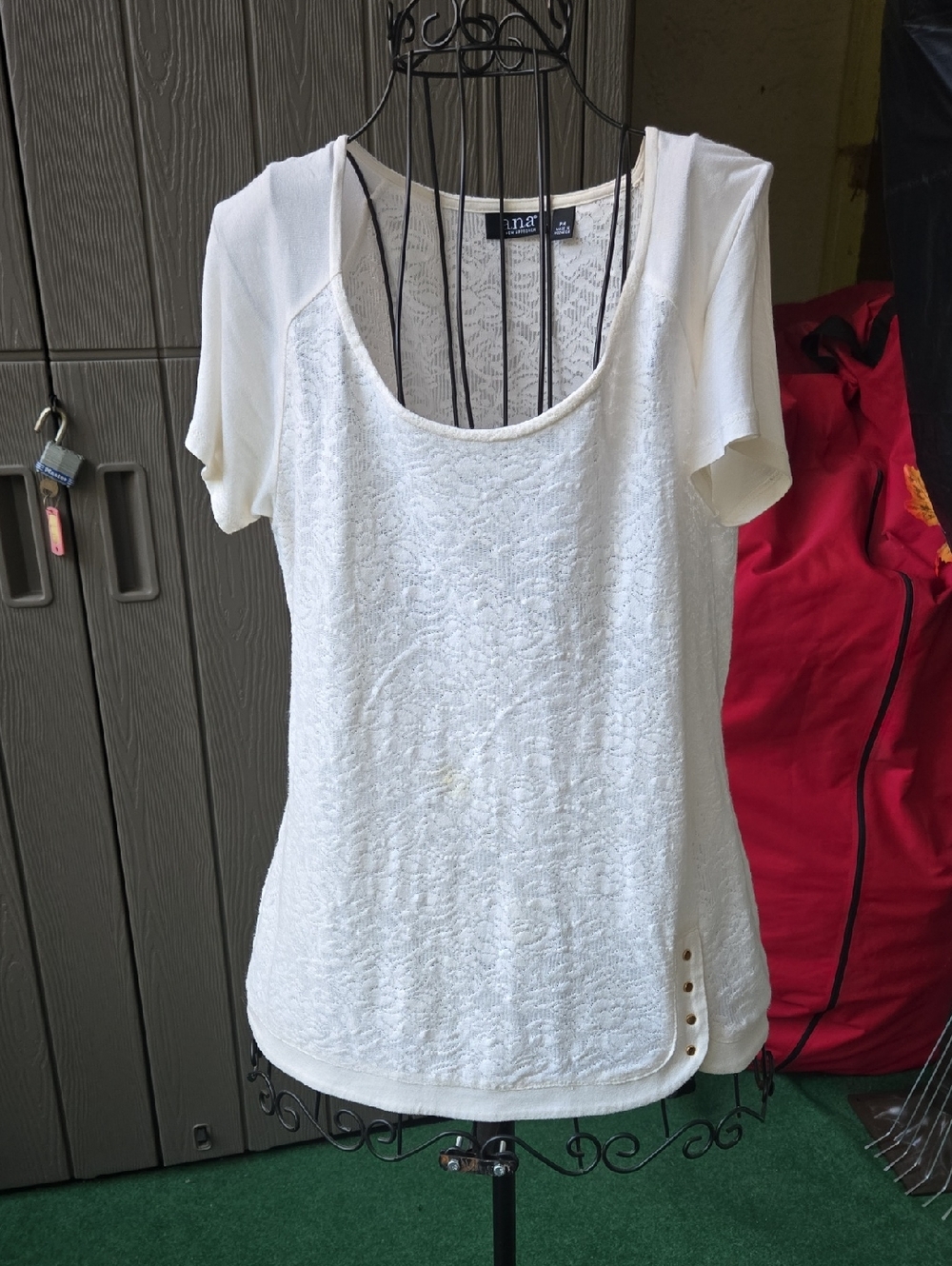 White Lace Front Scoop Neck Short Sleeve Top